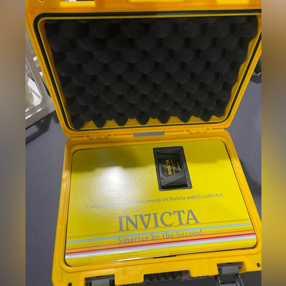 Invicta Yellow Protective Case - Picture 2 of 2